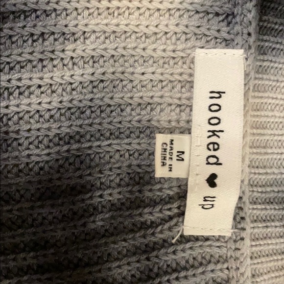 NWOT V-neck navy tie dye sweater size M - Picture 6 of 11